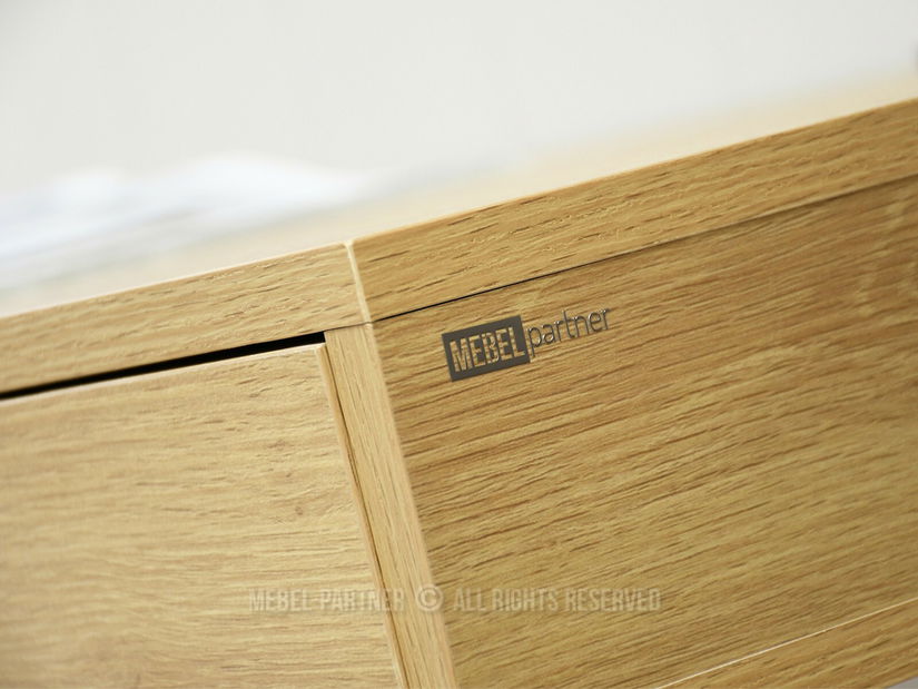 PC stol Vikelencelo (hrast)