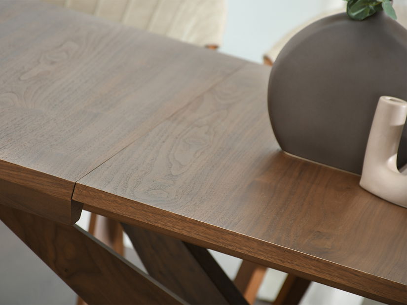 Jedálenský stôl Santander (orech)