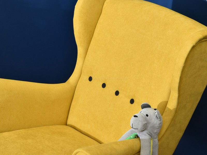 Kreslo ušiak Margis (biela)