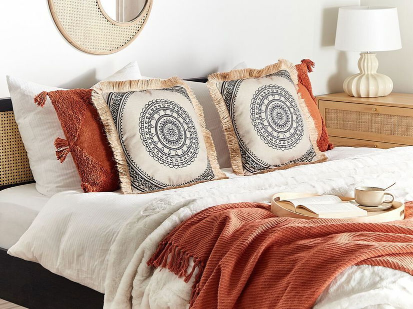 Sada 2 ozdobných vankúšov 45 x 45 cm Geram (béžová + čierna)