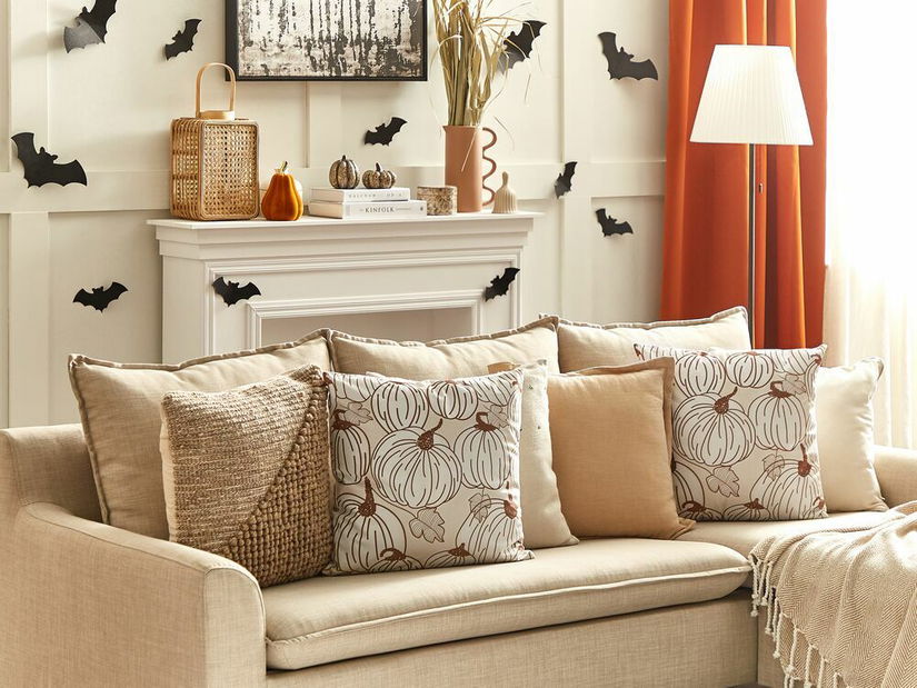 Ozdobný vankúš 45 x 45 cm God (béžová)