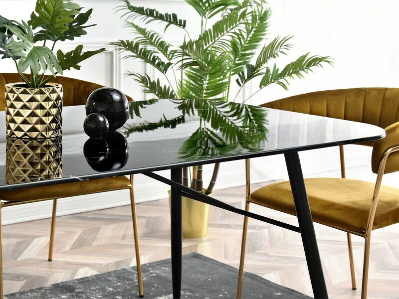 Jedálenský stôl Barno (čierna)