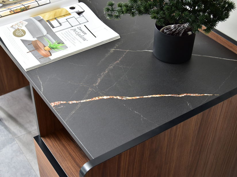 PC stolík Protegidas P09 (čierna)