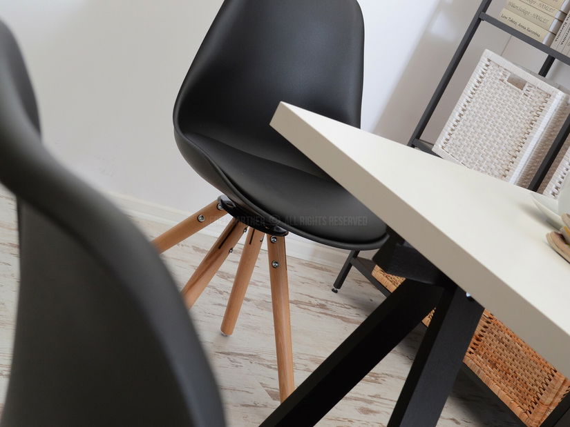 Stolička Large Otoc (čierna)