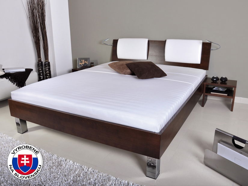 Manželská posteľ 180 cm Klára plné čelo (masív)