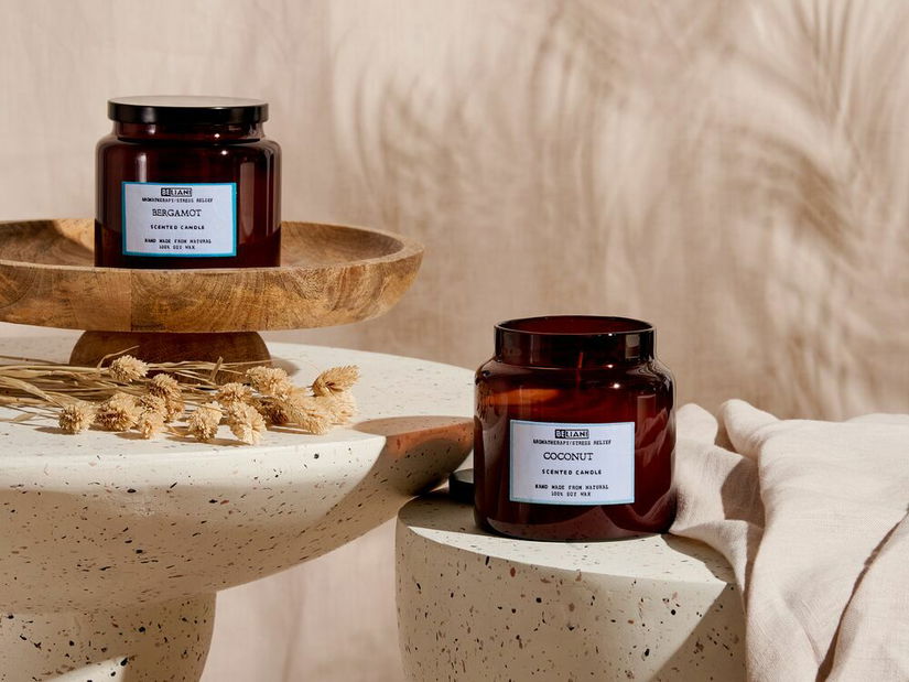 Sada 2 ks vonných sviečok bergamot/kokos Arnfinn (hnedá)