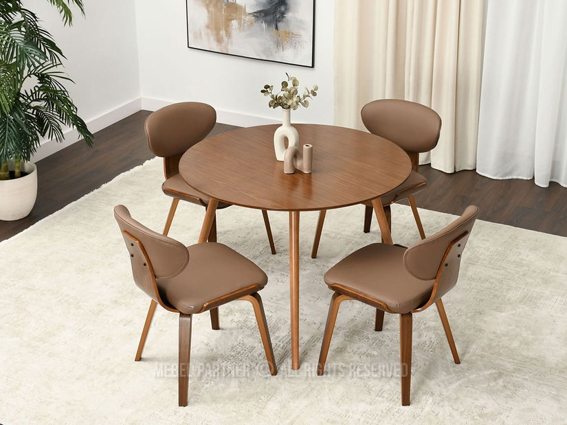 Stolička Juliana (orech)