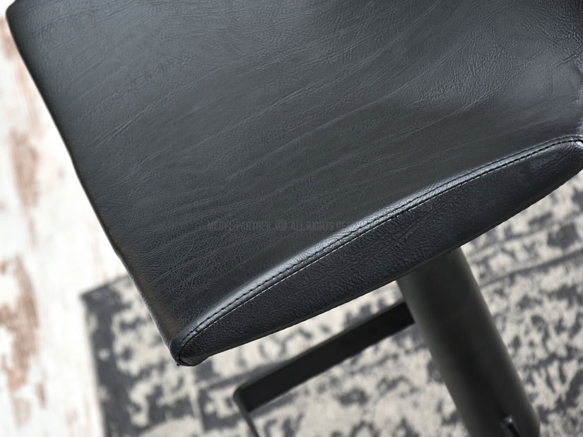 Szék Bruno (fekete)