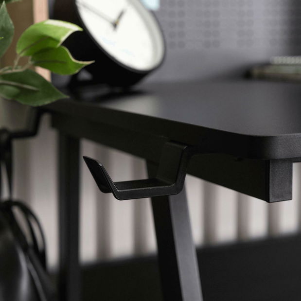 Písací stolík Ivuma (čierna + dub sonoma) 