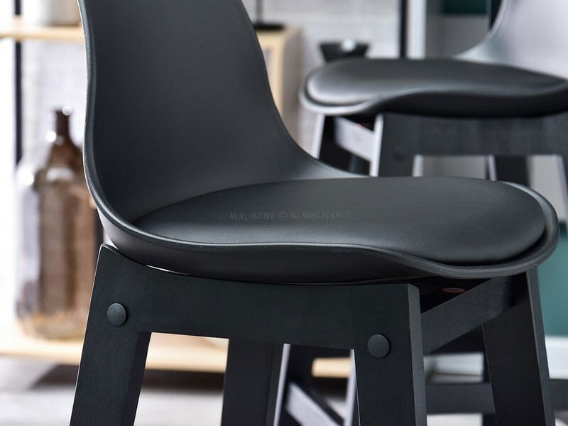 Stolička Evan (čierna)