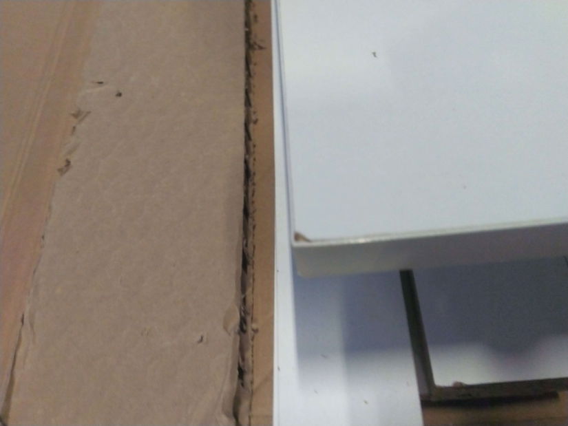 Komód Crueldad (fehér + sonoma tölgy) *bazár