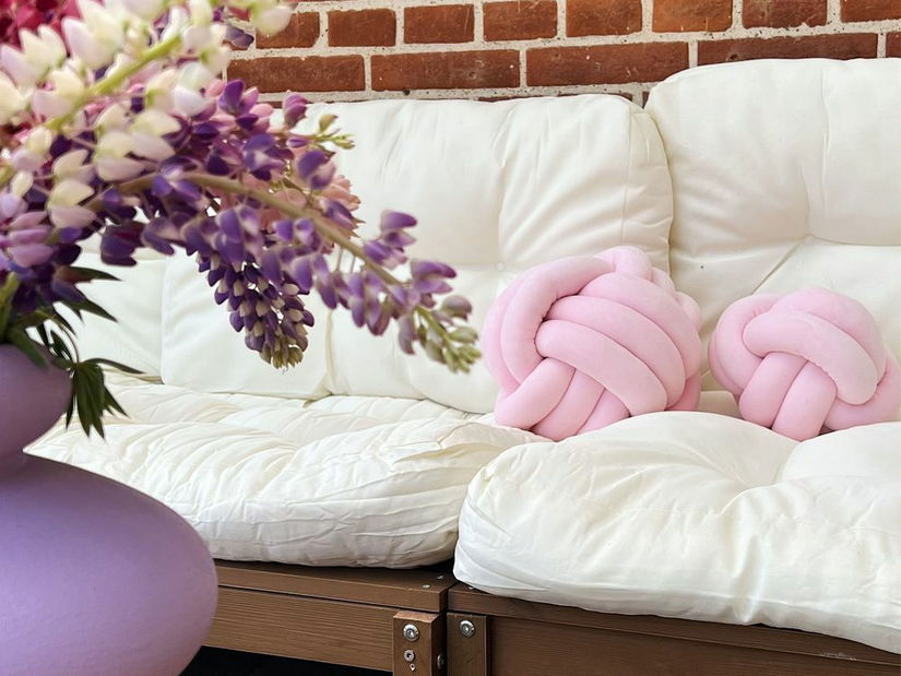 Vankúš 30x30 cm MENELI (ružová)