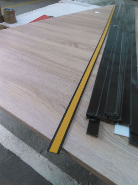 Klizna vrata Mirjan Boxdis 100 (sonoma hrast + crna) *outlet moguća oštećenja