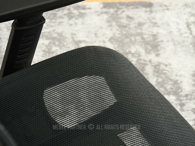 Irodai fotel Derenis (fekete)