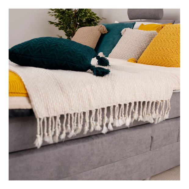 Pletená deka so strapcami 150x200 cm Tovou (béžová + vzor) 