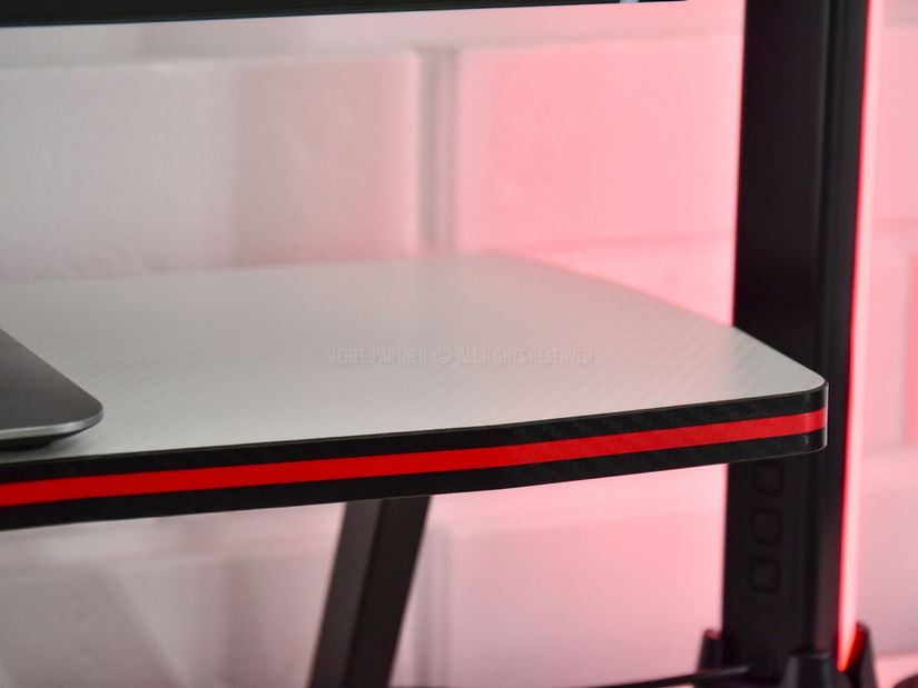 PC stolić Stigma (bijela + crna)