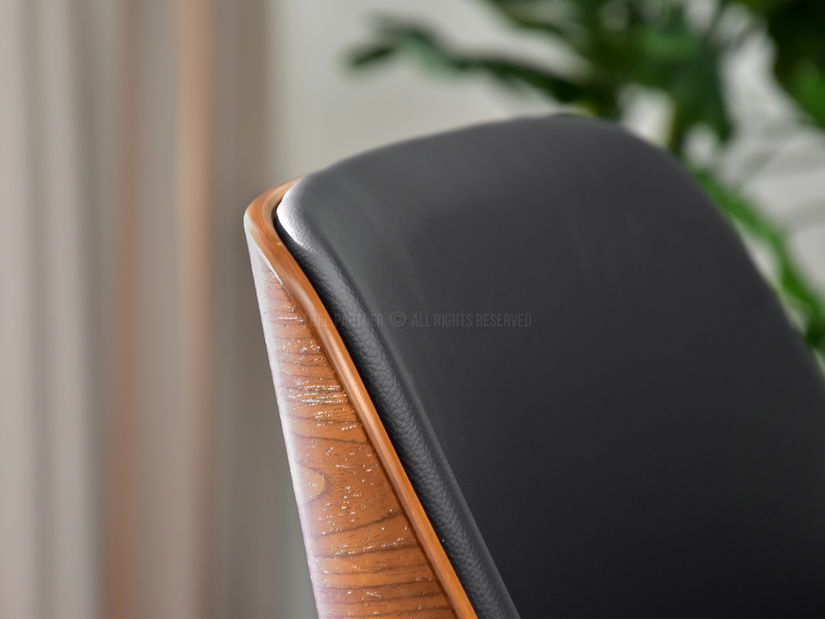 Scaun Jordan (nuc închis + negru)