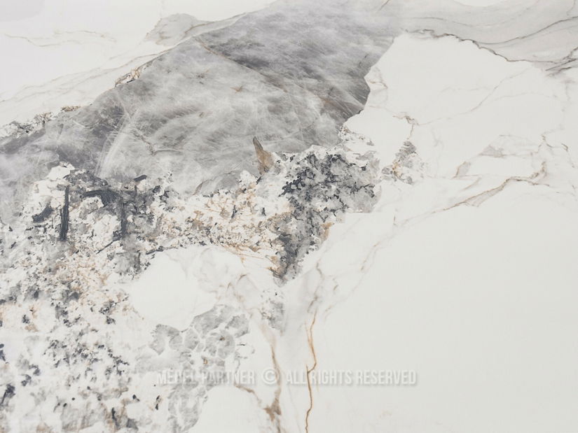 Masă sufragerie Acababa (marmură + negru)