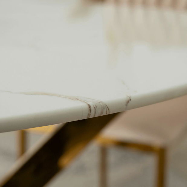 Blagovaonski stol Bocas (bijeli mramor + zlatna) (za 4 osobe)