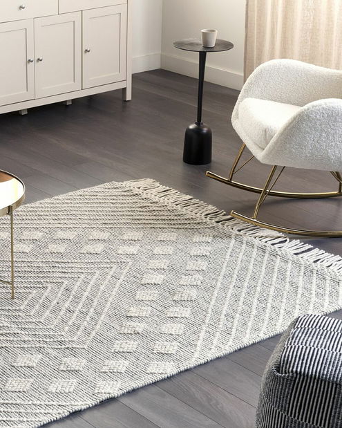 Koberec 160 x 230 cm Savru (biela)