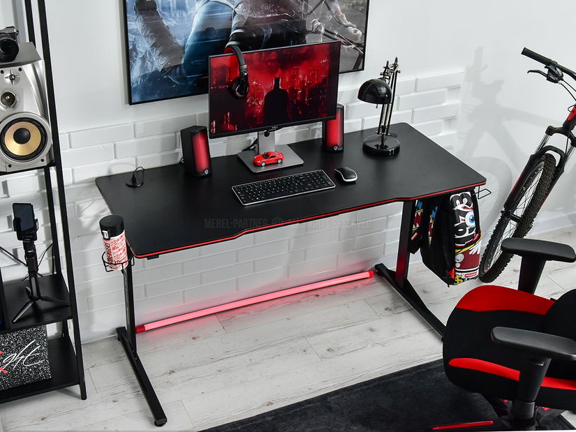 PC stolić Matts 140 (crna)