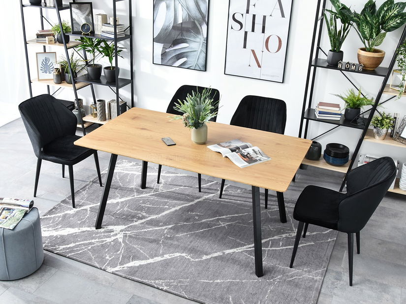 Jedálenský stôl Totto (dub + čierna)