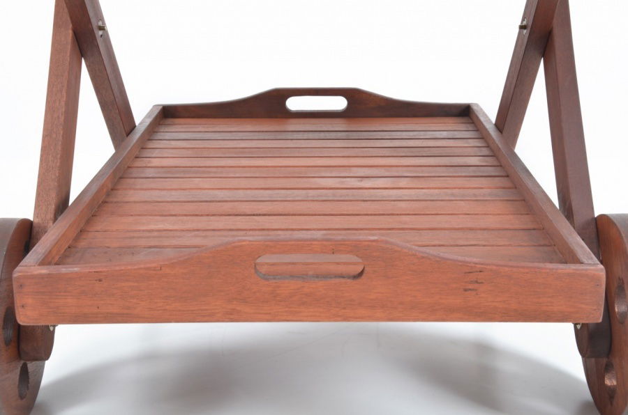 Kerti tálalóasztal Serving (meranti)