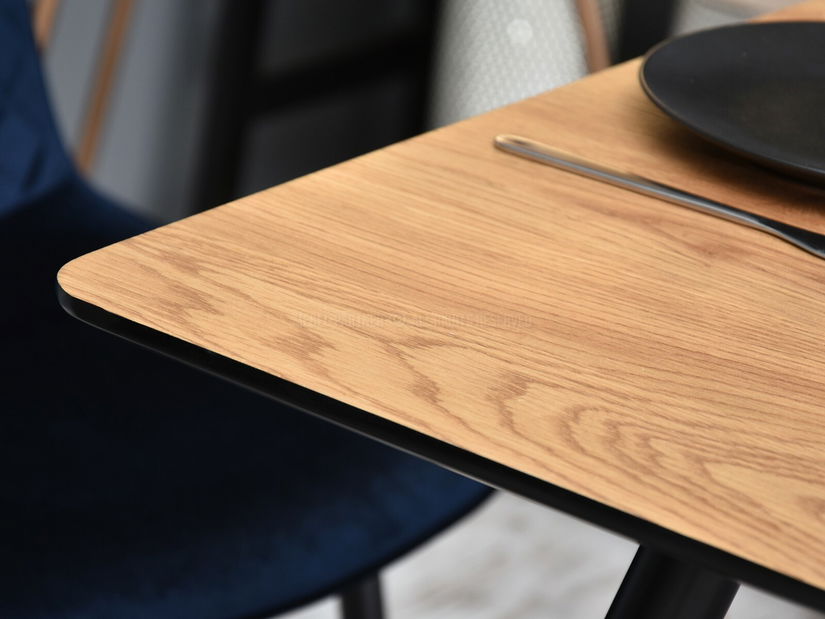 Masă de sufragerie Oona (stejar + negru)