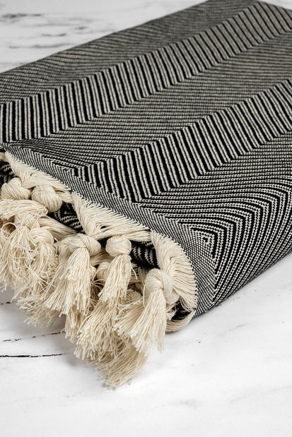 Husă pentru canapea 200 x 140 cm Trendos (negru + alb)