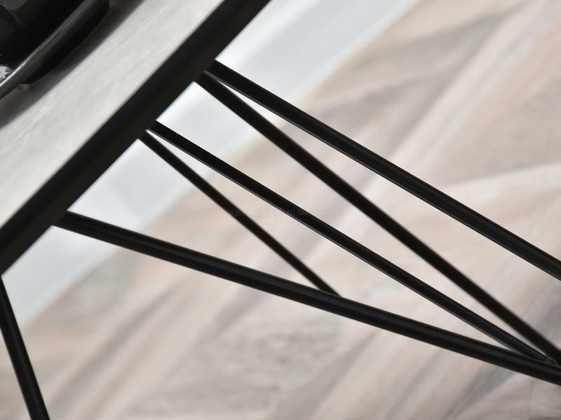 Dohányzóasztal Petal Zest Xl (szürke + fekete)