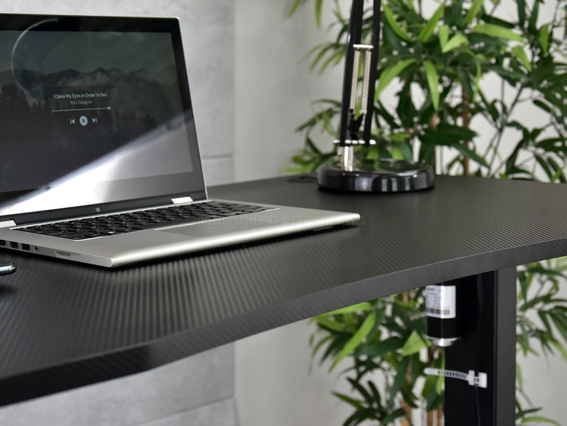 PC stolík Wilhelm (čierna)