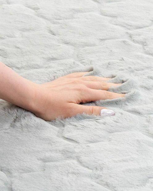 Műszőrme szőnyeg 160 x 230 cm Gharry (világosszürke)