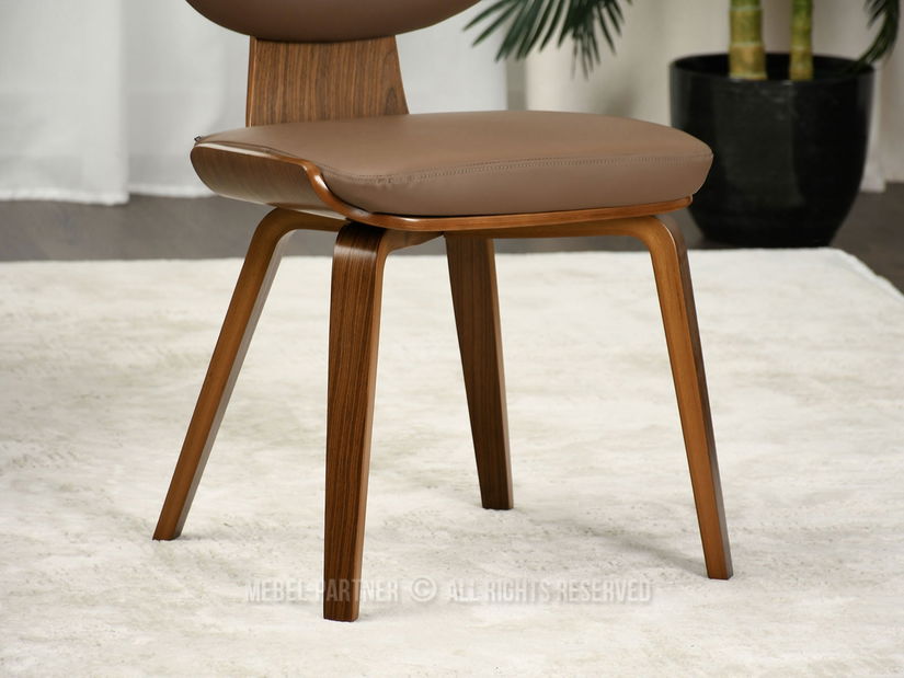 Stolička Juliana (orech)