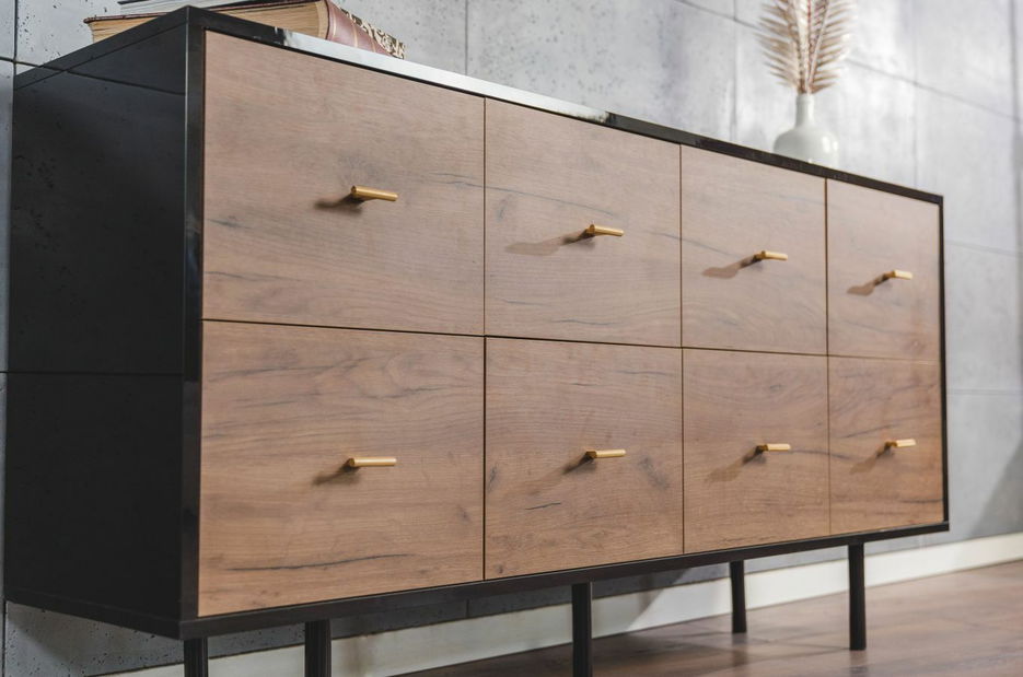 Komoda Sinoit (Hrast craft + sjajna crna)