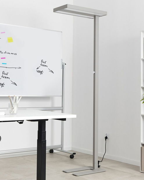 Stojanová lampa Tarquin (strieborná) 