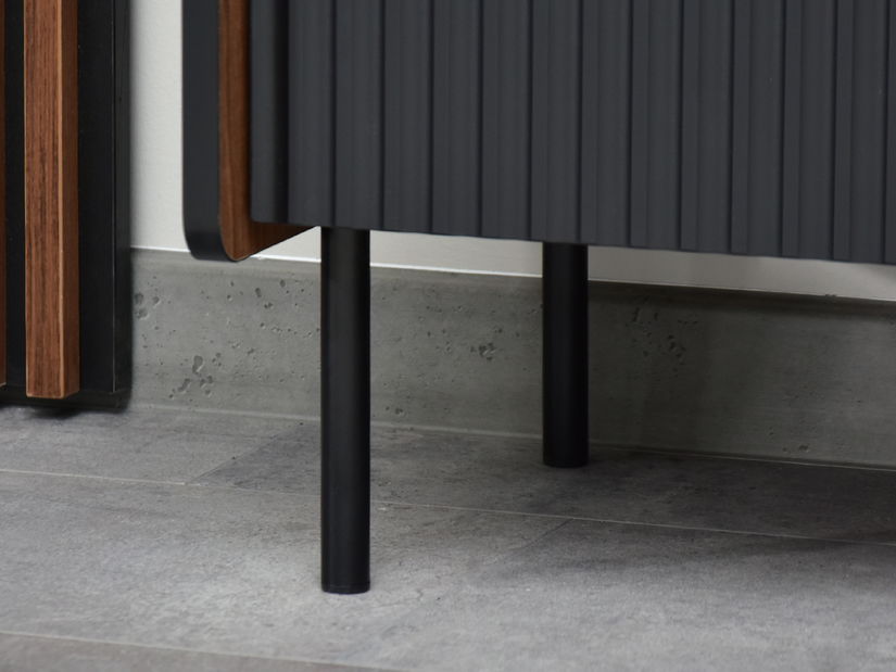 Policová skriňa Protegidas P02 (čierna)