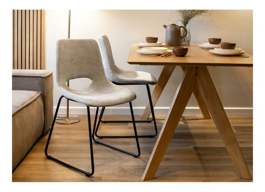 Jedálenská stolička Pansy (biela + čierna)