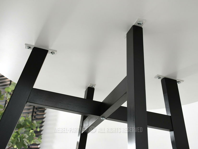 Blagovaonski stol Croc (bijela + crna)