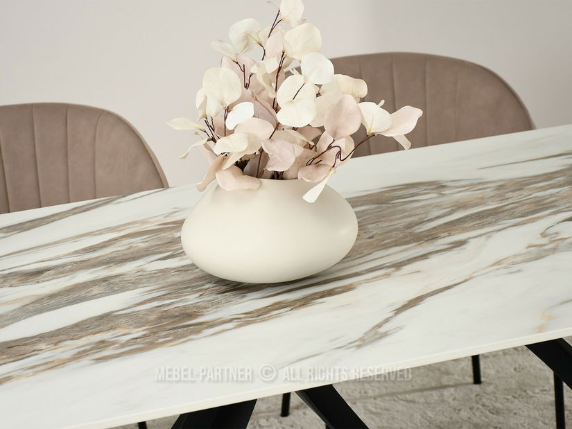 Blagovaonski stol Pagina (mramor + crna)