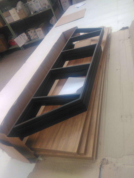 Polica Kulibo 7 (crna + atlantski bor) *outlet moguća oštećenja