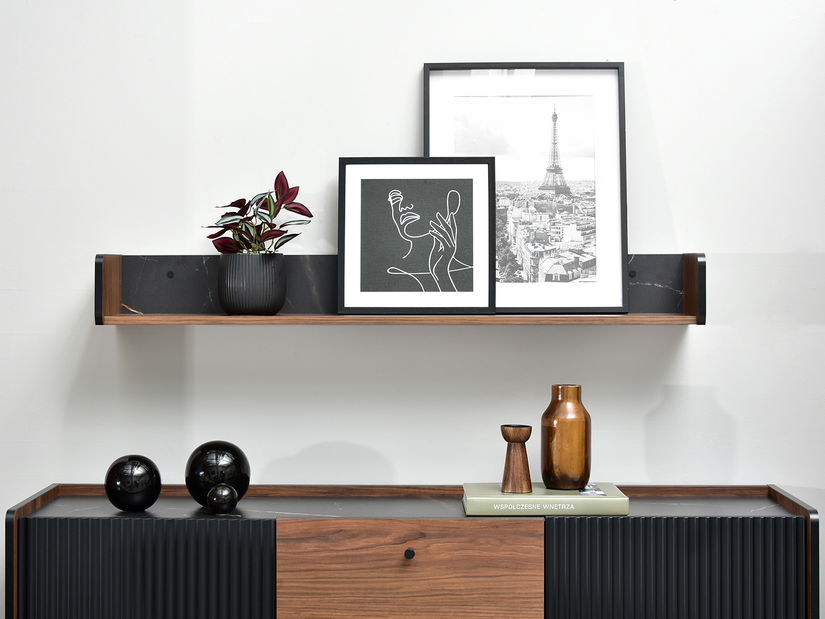 Polica Protegidas P15 (čierna)