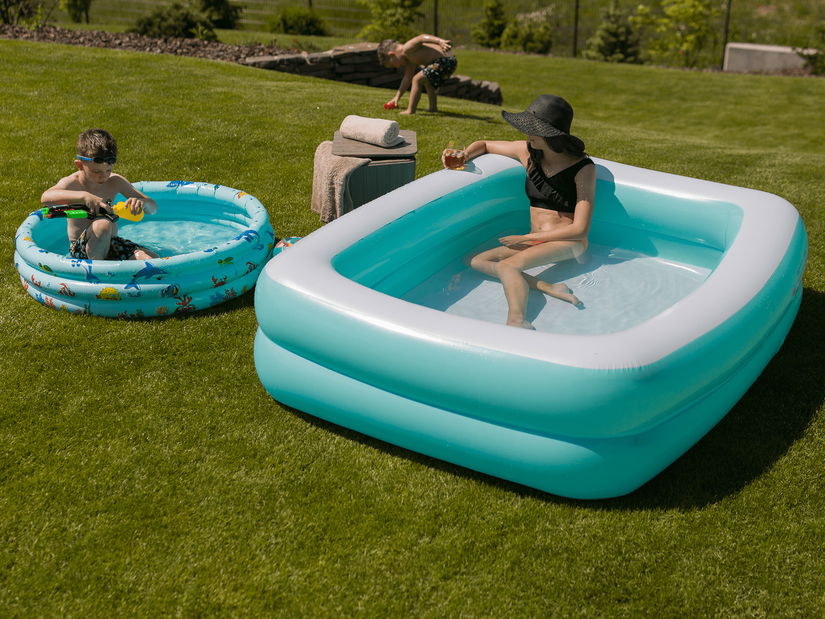 Piscina gonfabilă pentru copii Leah (albastru + model)