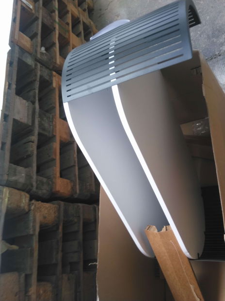 Masă de cafea Zinzit I (acrilic negru + alb) *resigilat