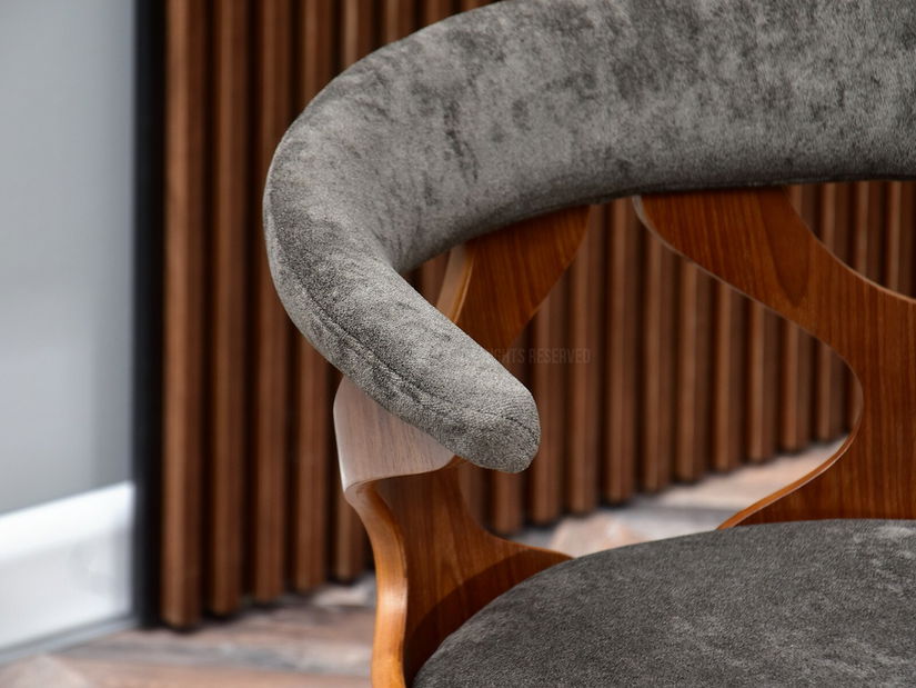 Stolička Bender (orech)