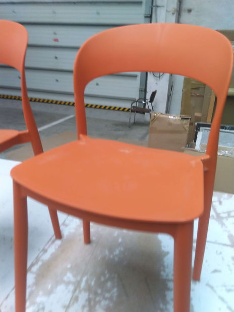 Jedálenská stolička Recibir (oranžová) *bazár