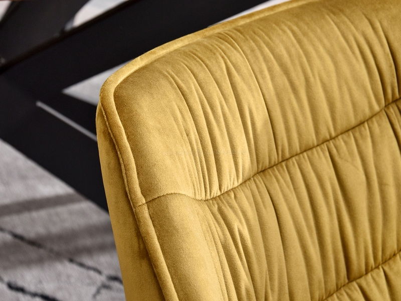 Szék Nina (arany + fekete)