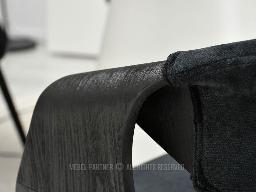 Stolička Bjorn K (čierna)