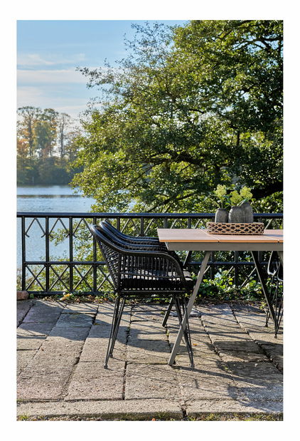 Záhradný stôl Tnaveria (prírodná + čierna)