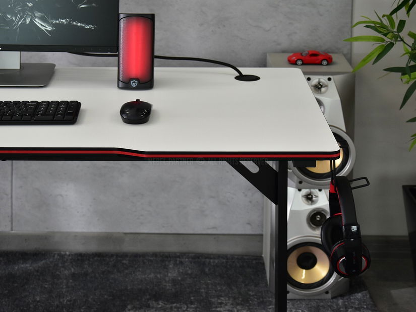 PC asztal Matts 140 (fehér + fekete)