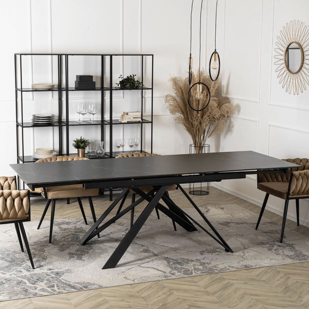 Rozkladací jedálenský stôl Maximus (čierna) (pre 6-8 osôb)